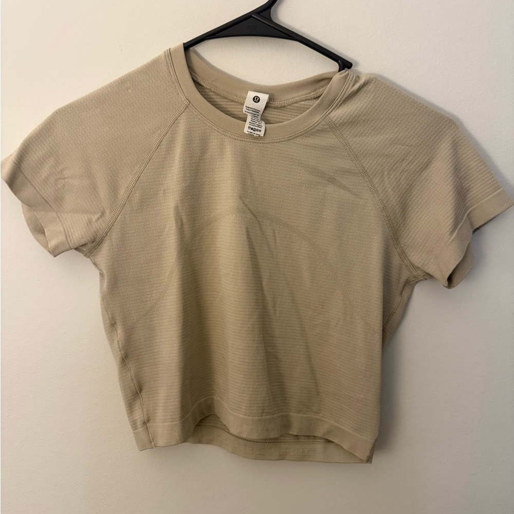 EUC Lululemon Swifty Tech Cropped Shirt Sleeve 2.0 Size 6